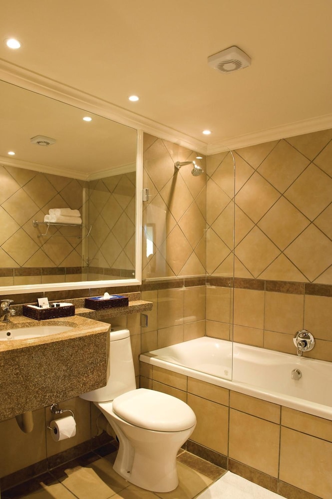 Happy Valley Hotel Ezulwini 37/40