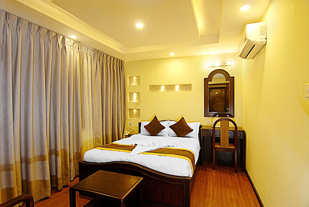 Kathmandu Grand Hotel 25/48