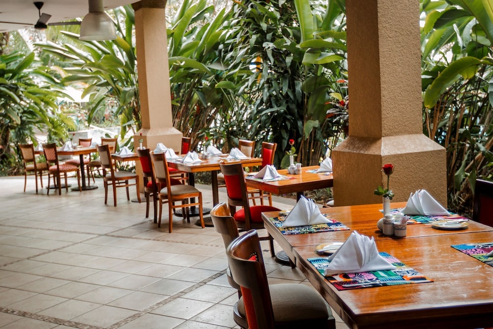 Kigali Serena 42/60