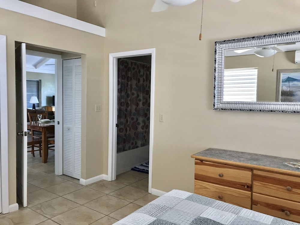 Caribbean Sea Breeze Villas 15/59