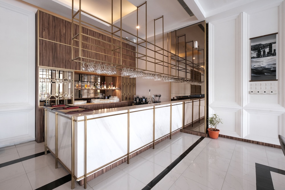 Bigland Hotel Bogor 5/50