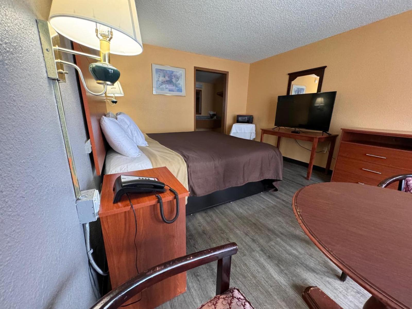 College Inn Spartanburg 21/33