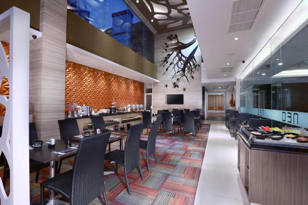 Hotel Neo Gubeng 20/29