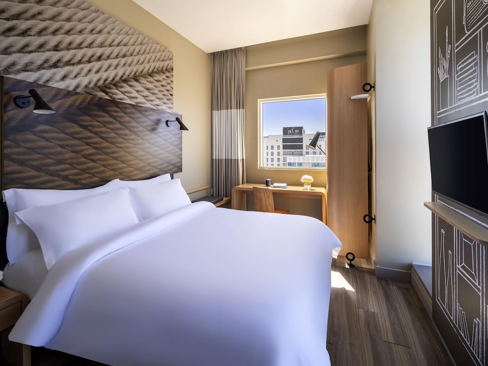 فندق إيبيس جدة طريق الملك(Ibis Jeddah Malik Road) 16/70