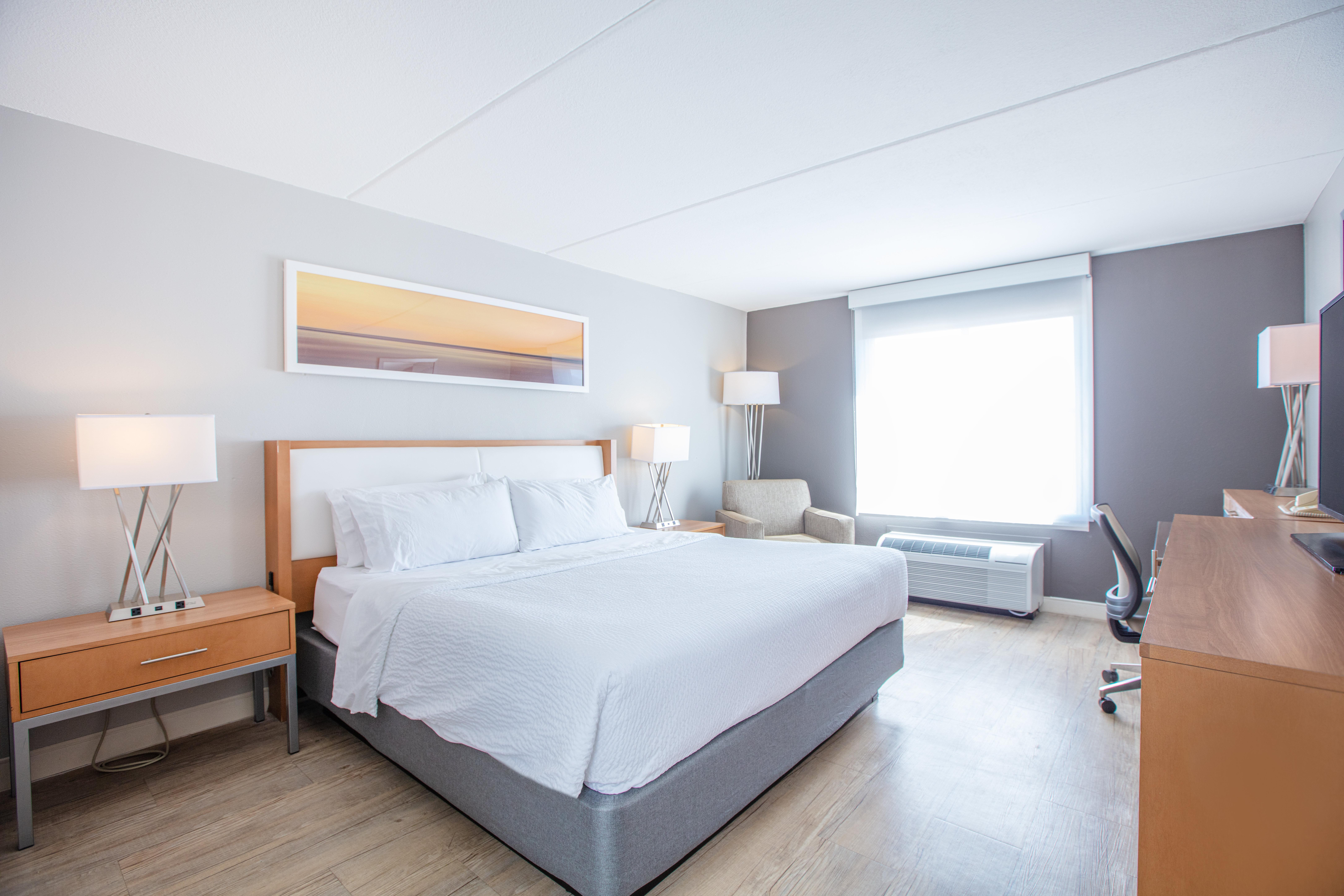 غرفة بسرير كينج، Holiday Inn St Louis Sw Route 66 2/7