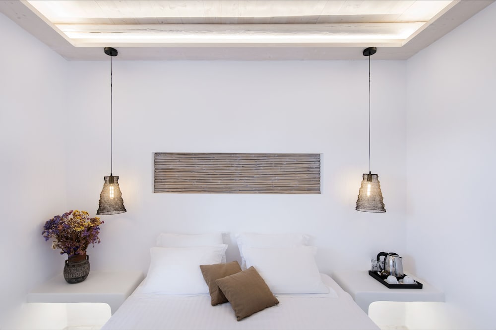 Zefi Hotel & Suites 47/75