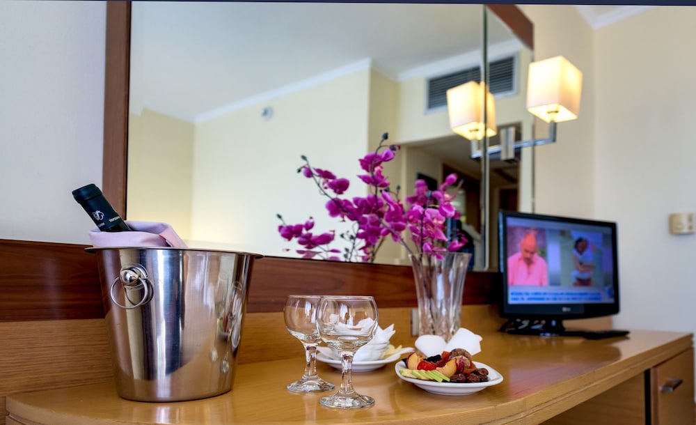 Manousos City Hotel 41/50