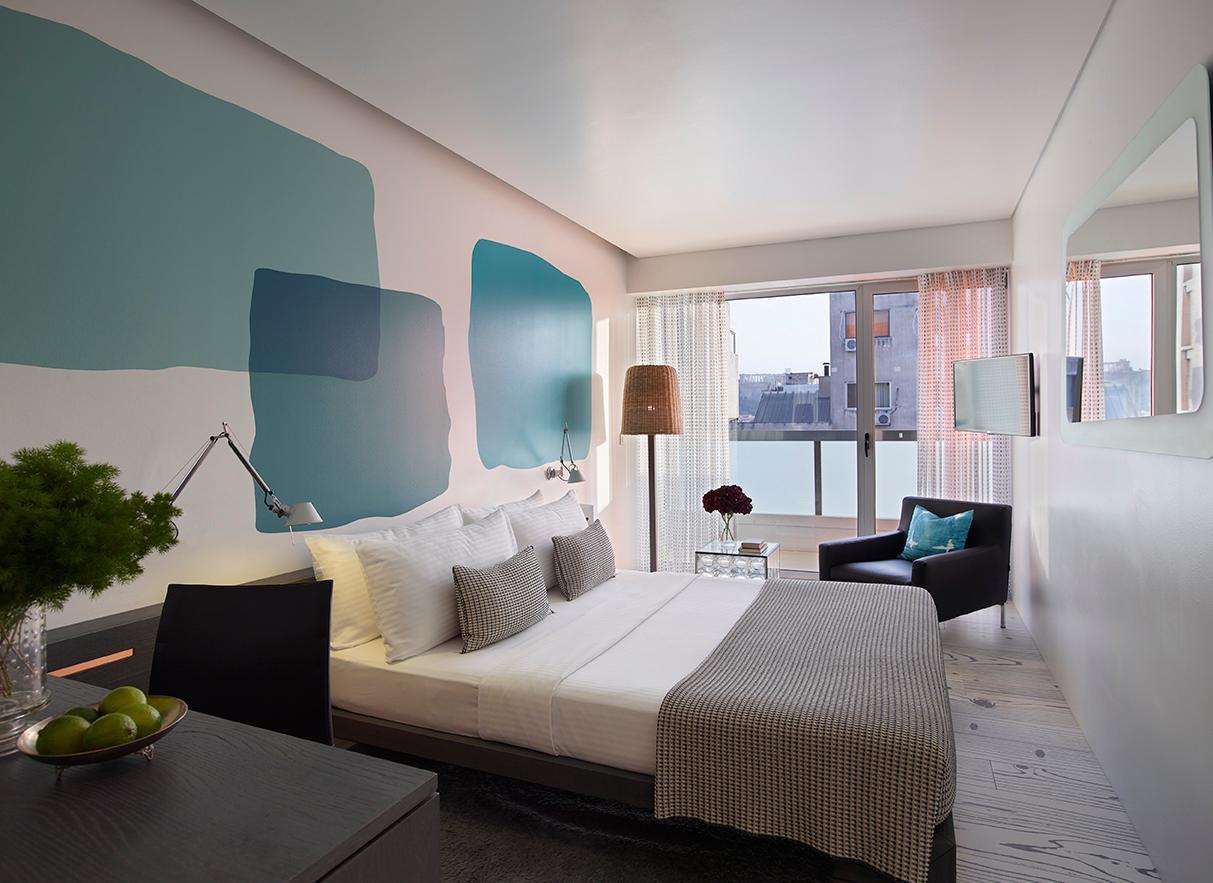 SINGLE ROOM