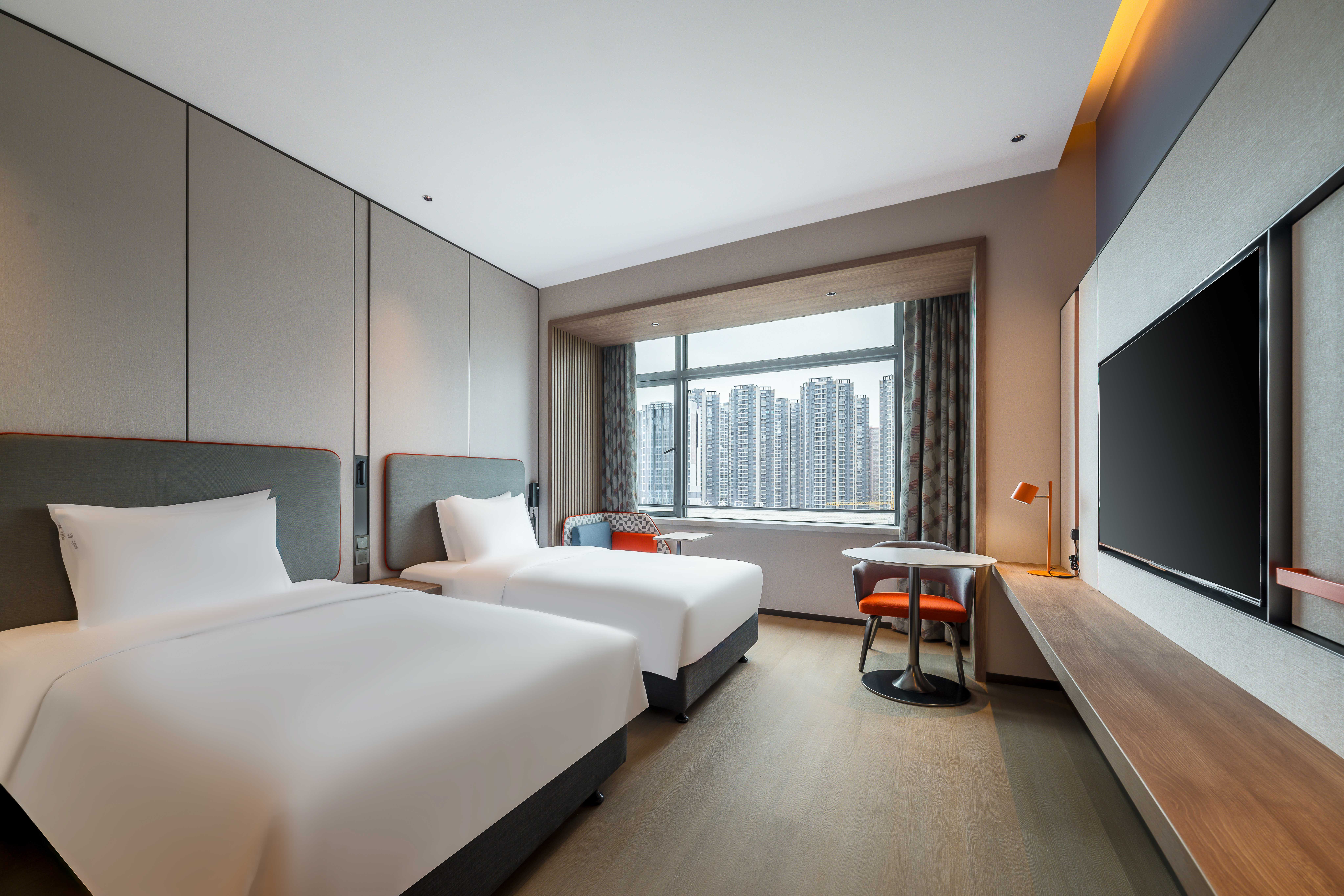 Holiday Inn Express Jiangmen East Station 12/51
