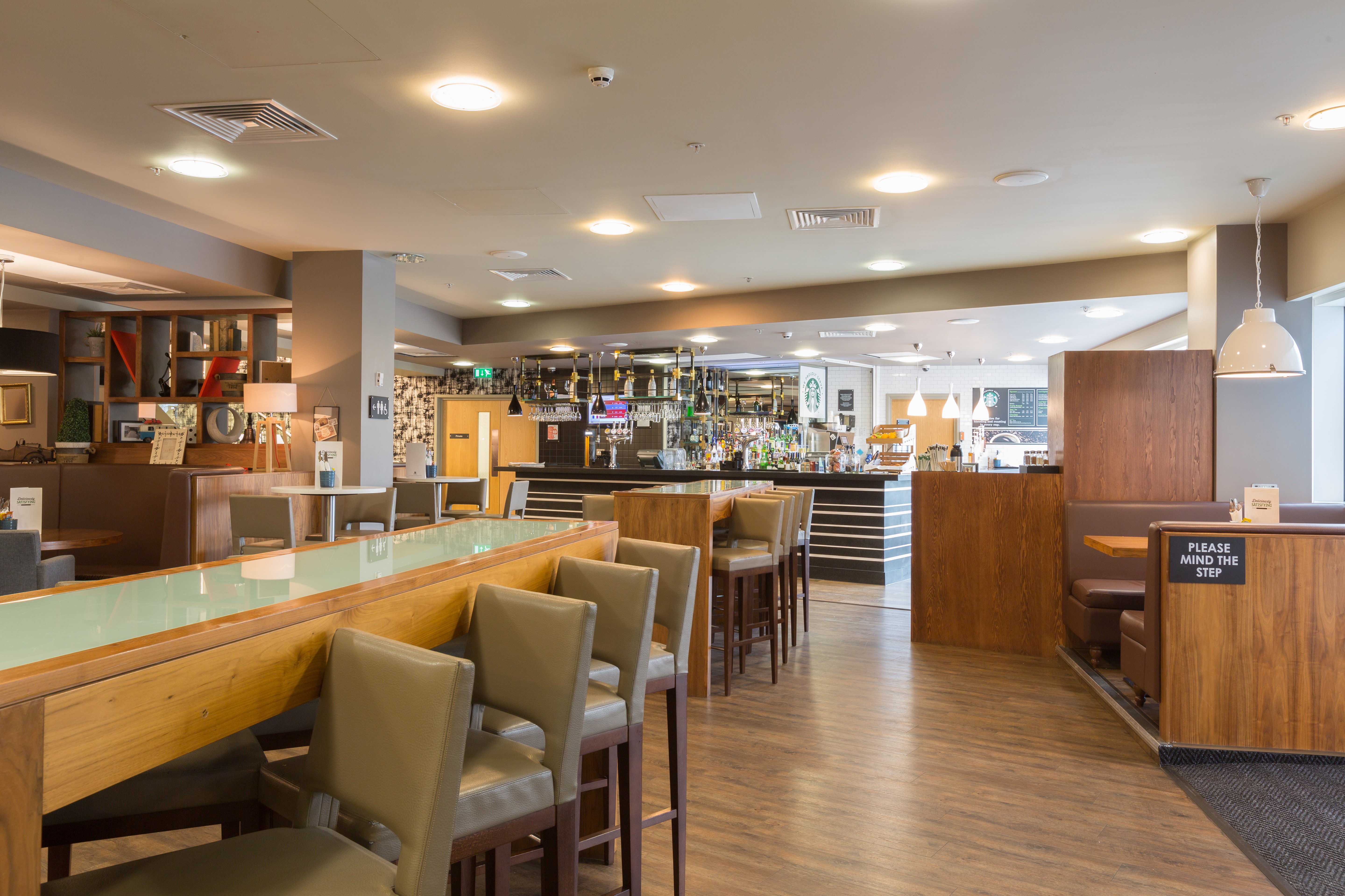 Holiday Inn Manchester Media City Uk 38/50