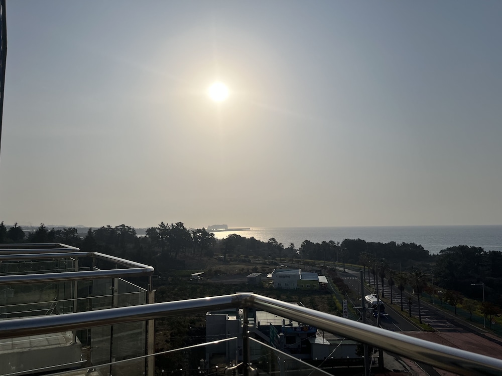 Jeju Ocean Blue Hotel 50/61