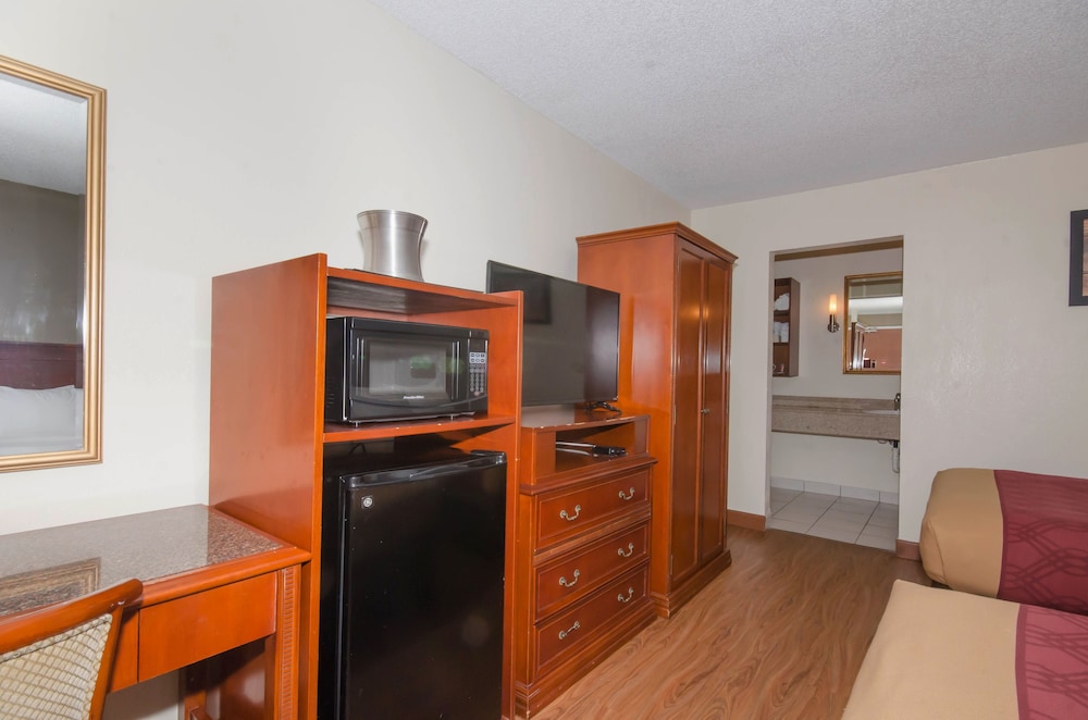 ISLAND HOTEL of Space Coast 30/46