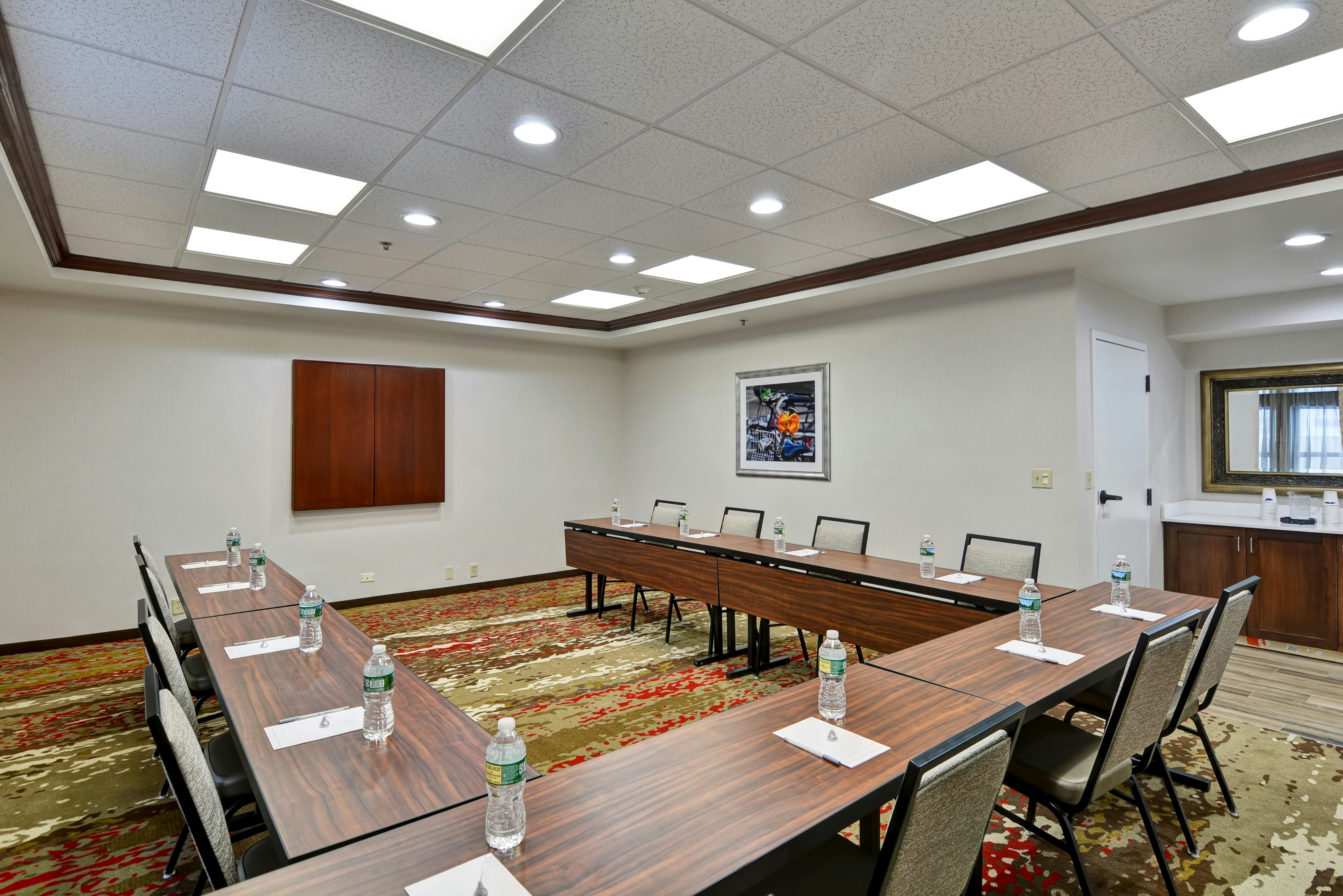 Hampton Inn Albany Wolf Road 46/65