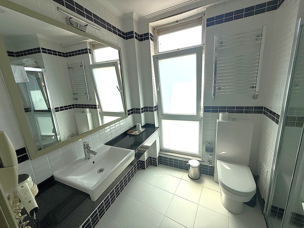 Hotellino 33/63