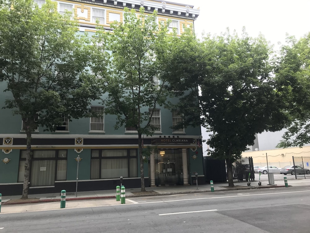 Hotel Clariana 4/43