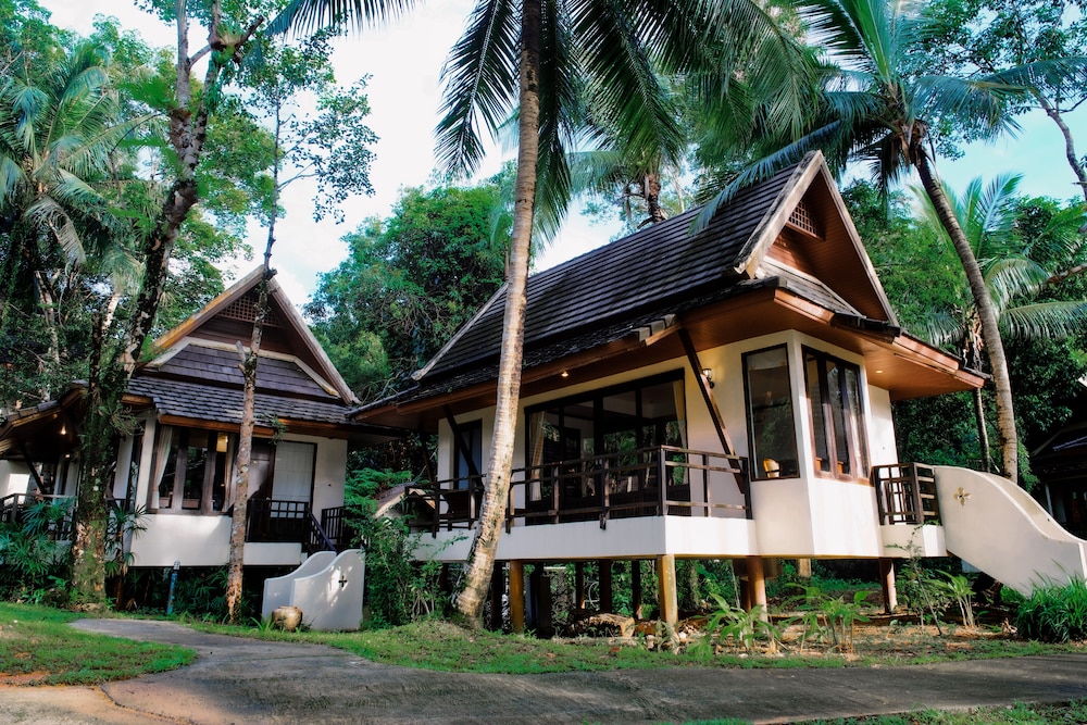 Kooncharaburi Resort & Spa 4/57