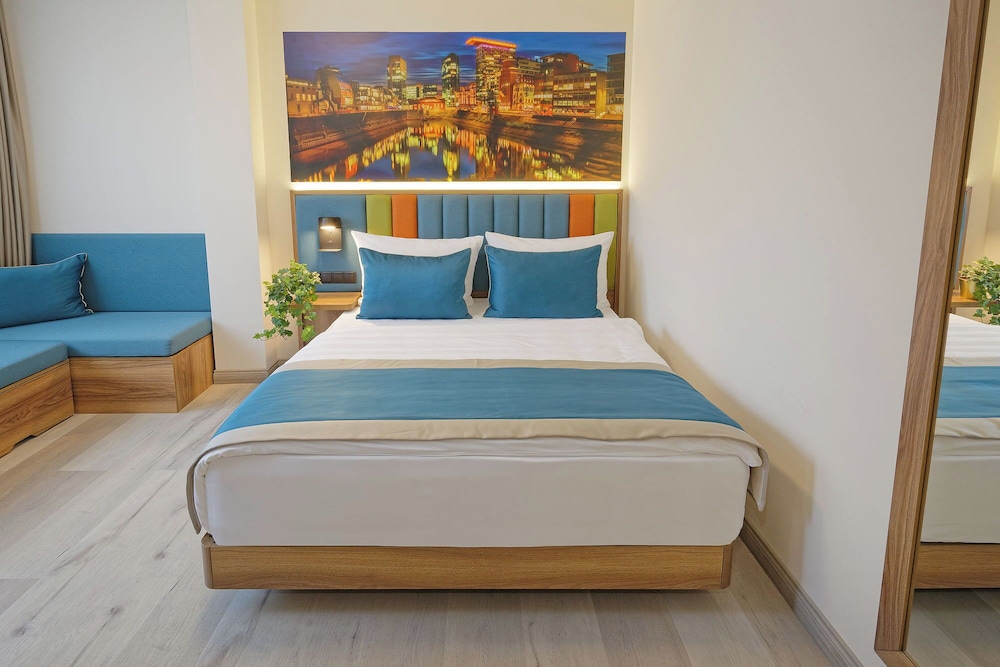 Friends Hotel Dusseldorf-Airport Ratingen 8/16