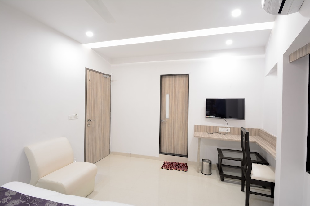 HOTEL ONE UP 65/69