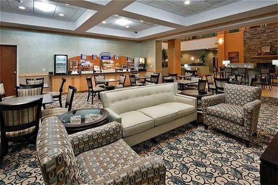 Holiday Inn Express Suites Atlanta Southwest Fairburn 30/45