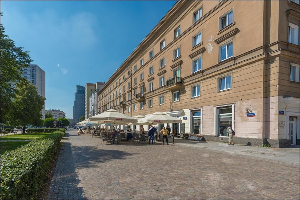 P&O Apartments Center 40/50
