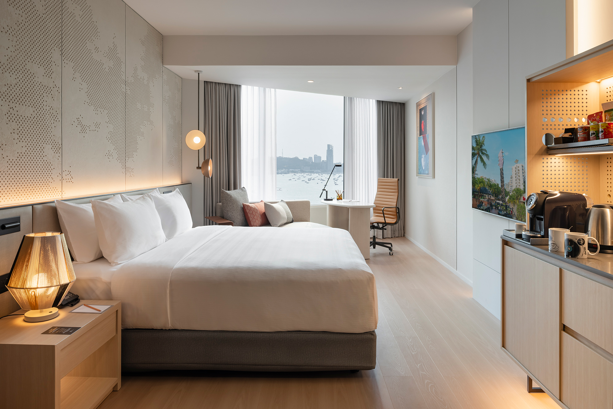 Royal, Rock, Sea View, Hard Rock Hotel Pattaya 10/10