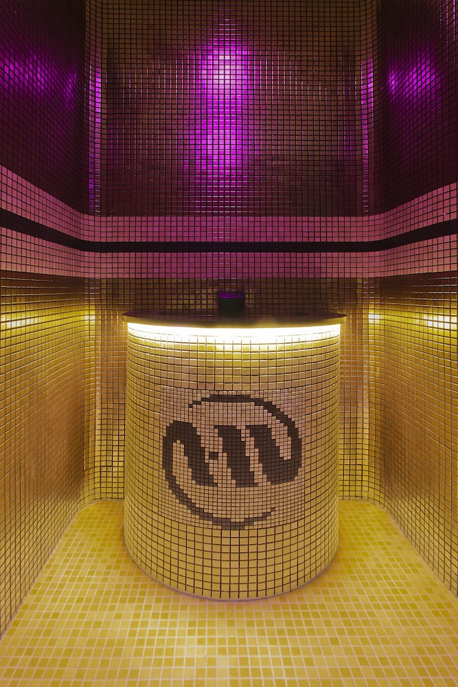 HOTEL MERIDIANUS 25/50