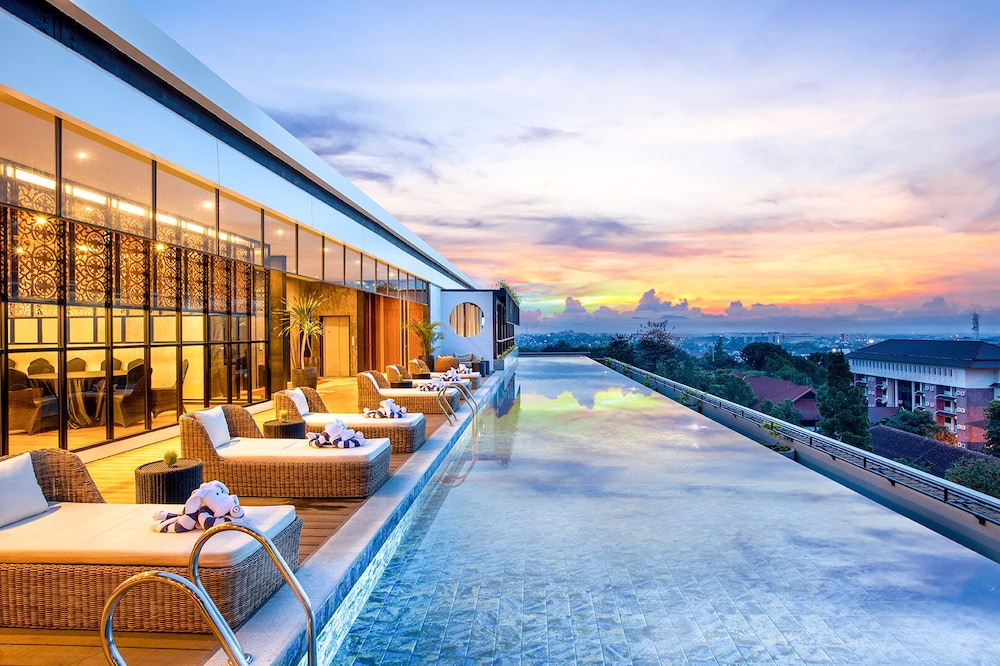 The Manohara Hotel Yogyakarta in Catur Tunggal