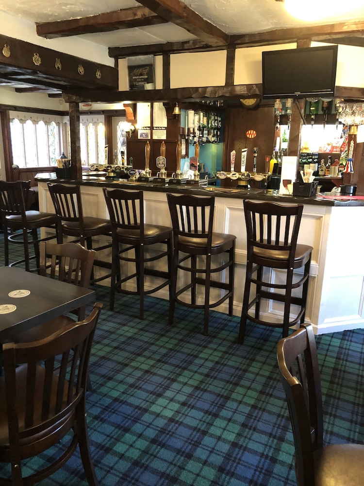 The Cottage Inn Hotel 4/13