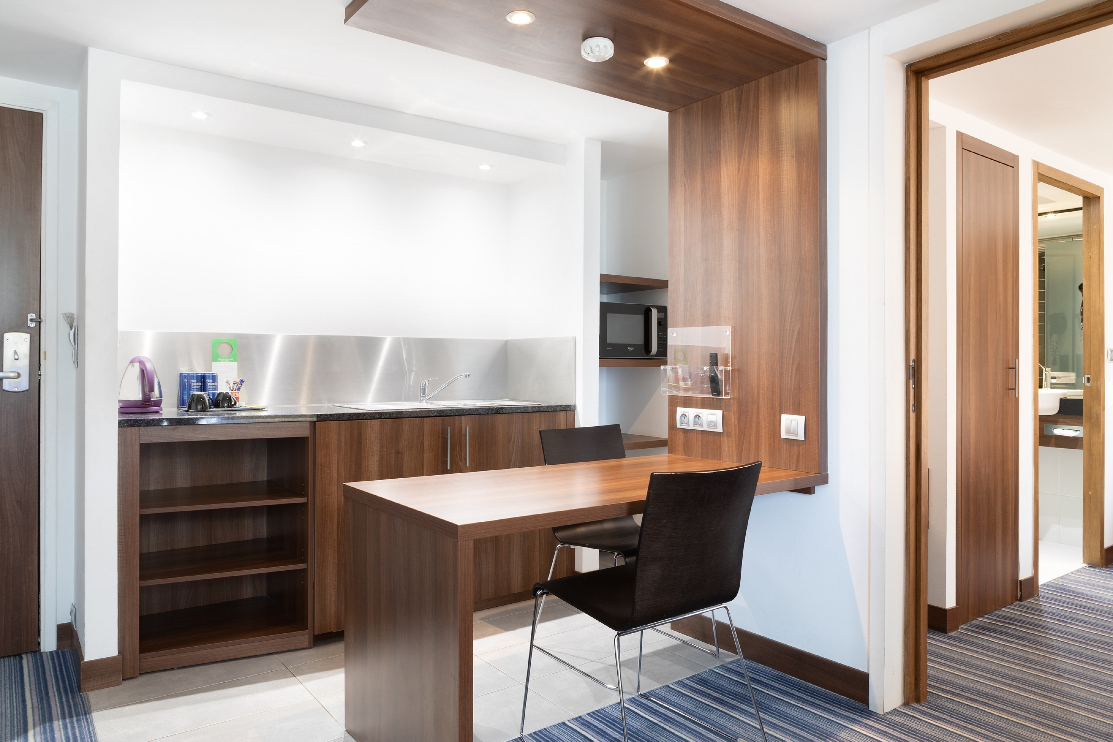 Holiday inn Marseille Airport (Ex Golden Tulip) 69/81