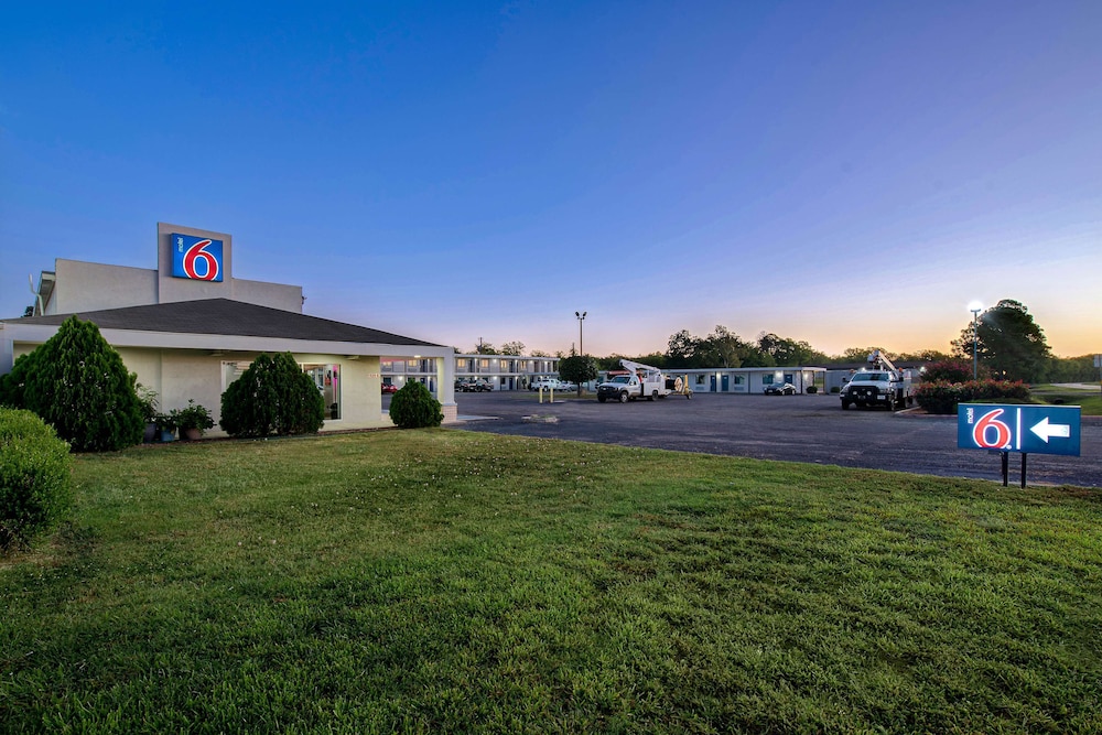 Motel6 Sulphur Springs, TX 38/41