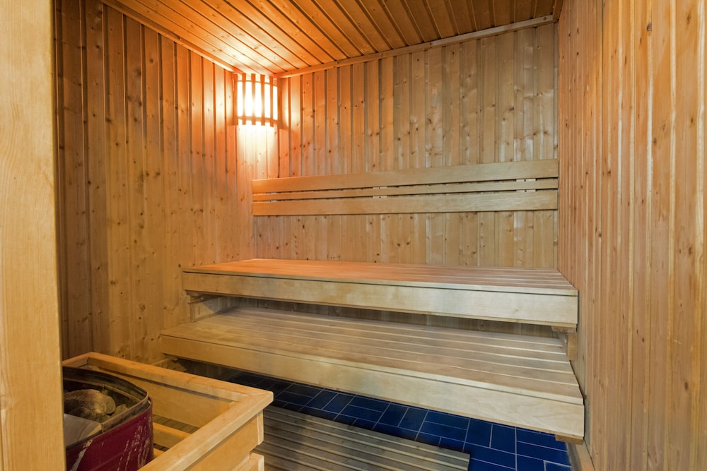 swimming pool spa