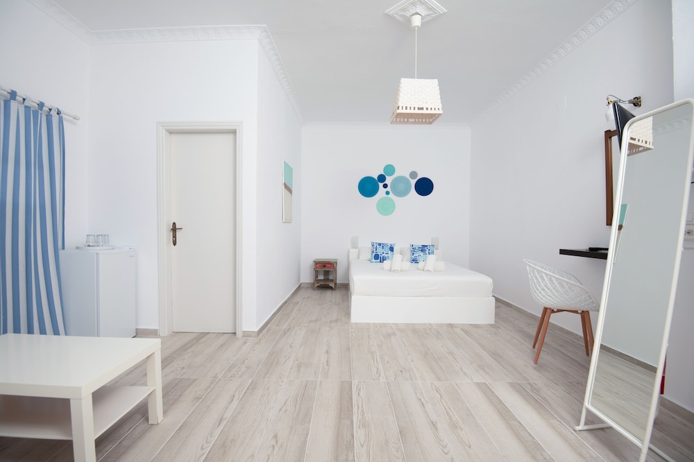 Villa Markezinis 33/48