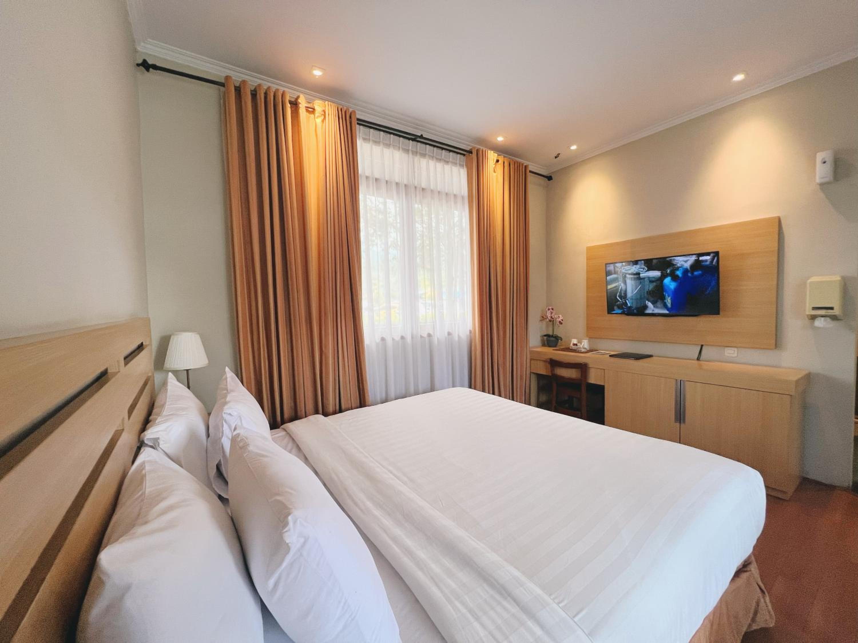Sabda Alam Hotel Resort 8/42