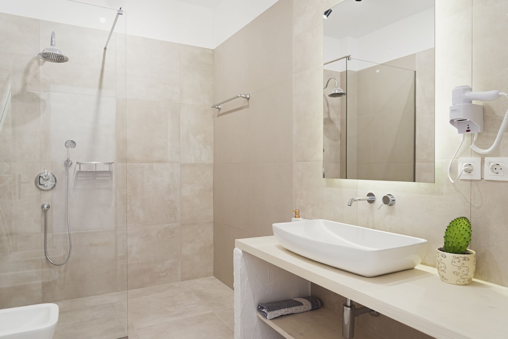 Three Seasons Resort 54/58