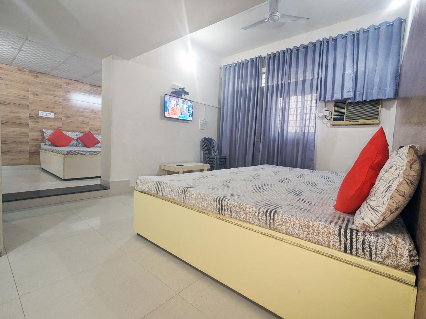 Suite, Double Bed