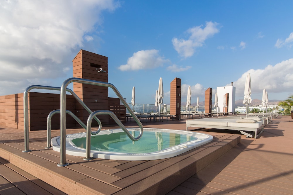Plus Fariones Apartments 62/73
