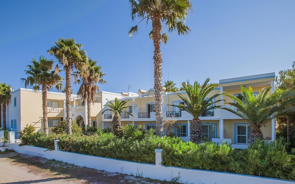 Cavo D Oro Hotel 18/19