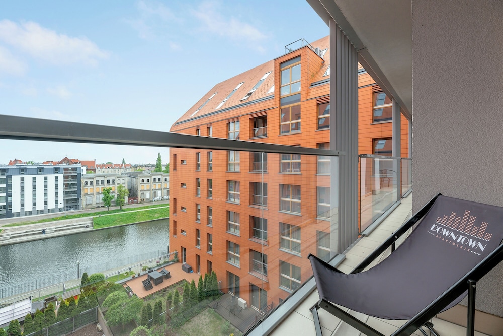 Apartinfo Island Apartments 7/50
