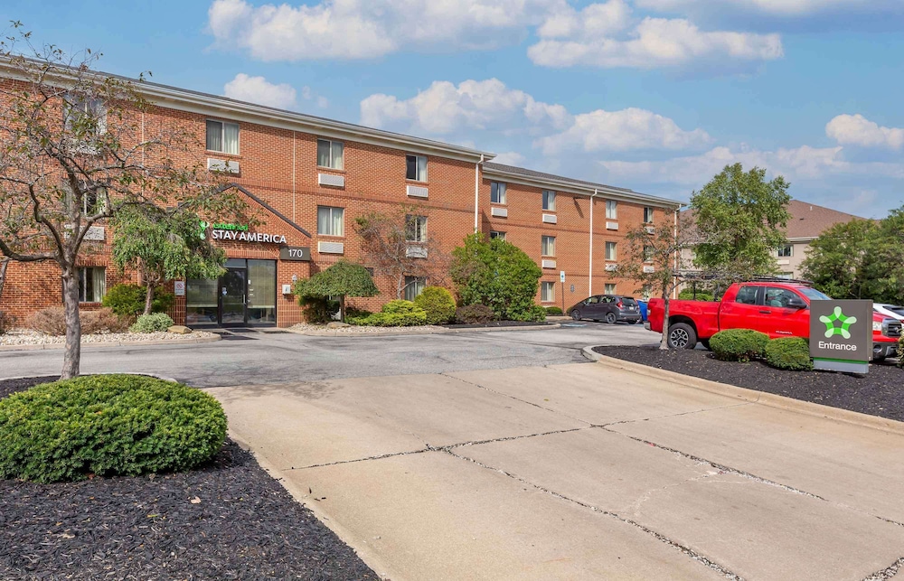 Suburban Studios Copley Akron West 50/59