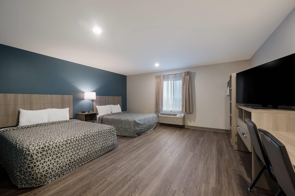 WoodSpring Suites Wixom - Novi 8/47