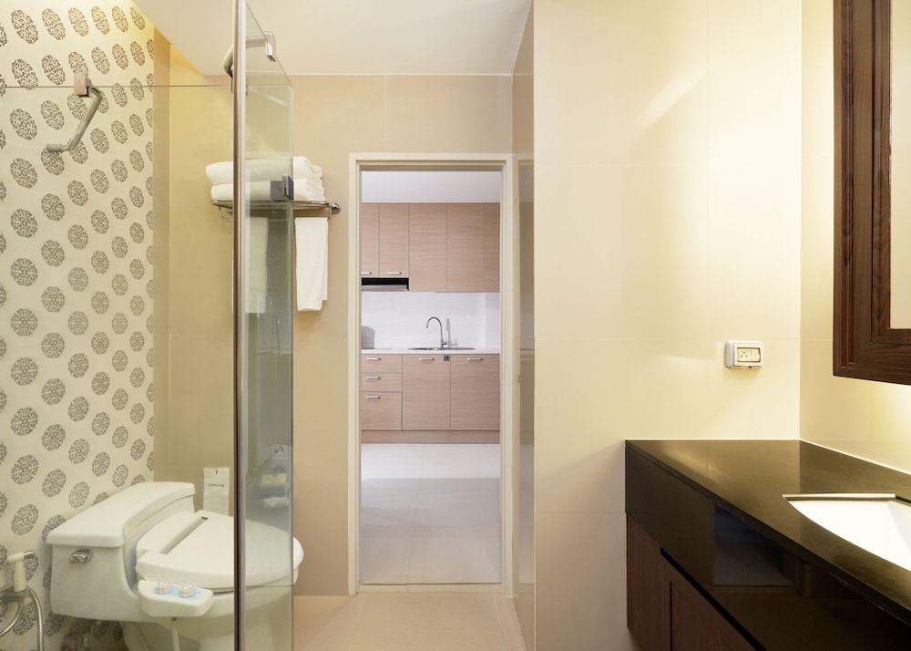 Altera Hotel And Residence Pattaya 61/62