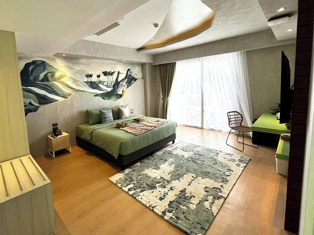Discovery, Suite, King Bed