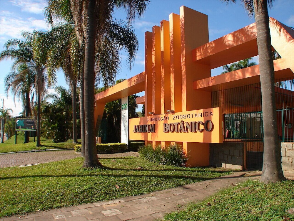 Ibis Porto Alegre Moinhos De Vento 60/66