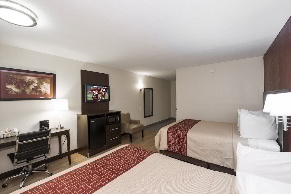 Red Roof Inn Plus Poughkeepsie 15/26