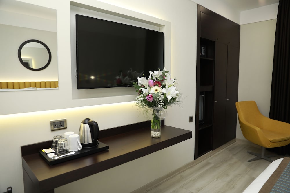 Milord Hotel 9/45