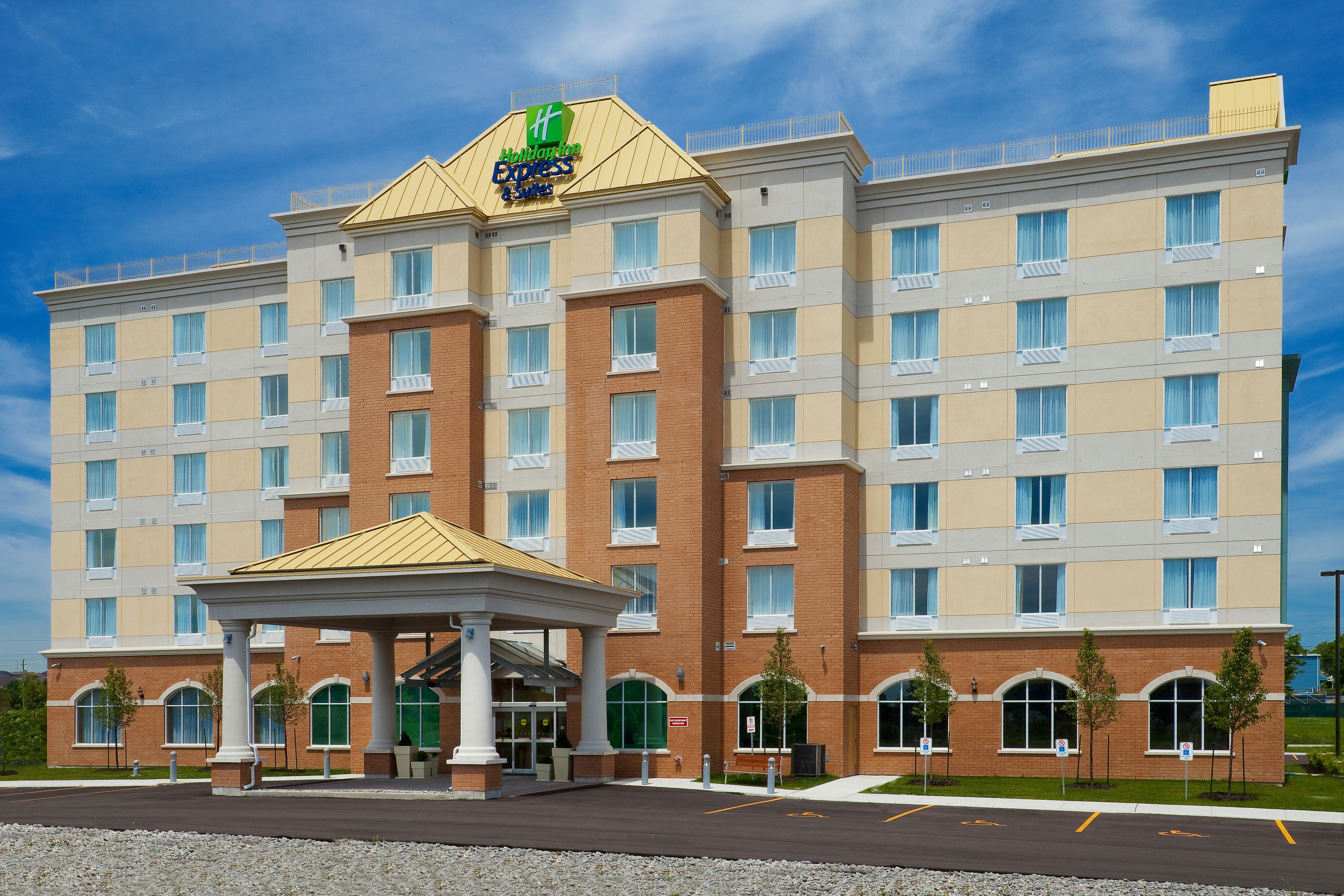 Holiday Inn Express Hotel Suites Clarington Bowmanville 6/70