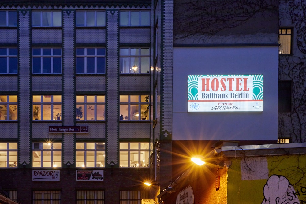 Ballhaus Berlin Hostel 3/65