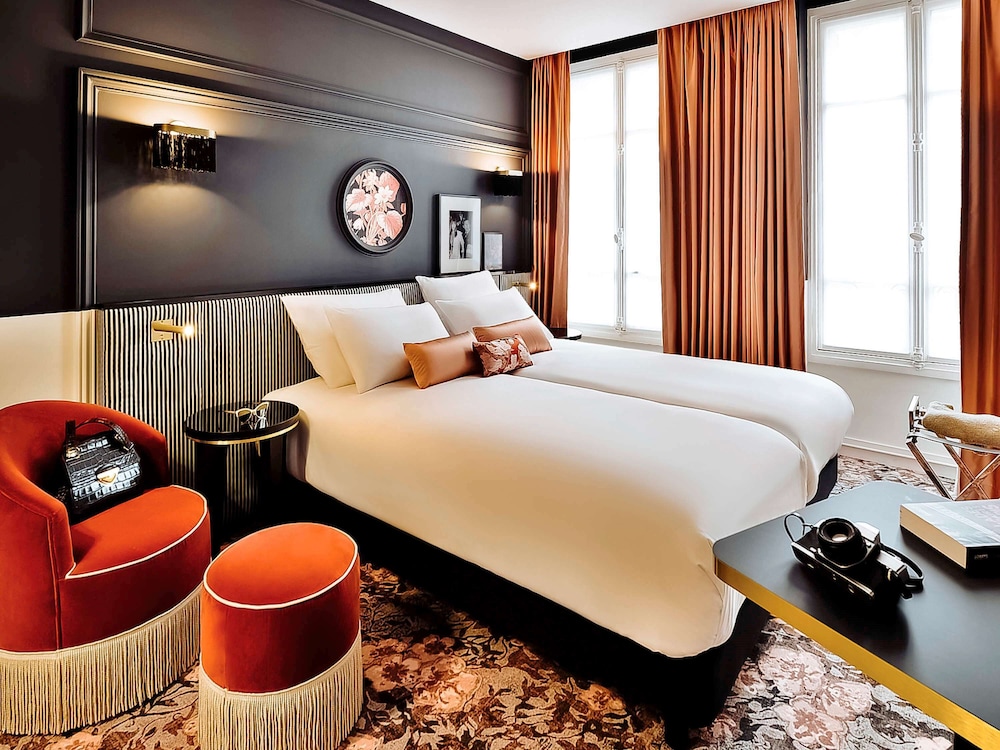 STANDARD, TWIN BEDS