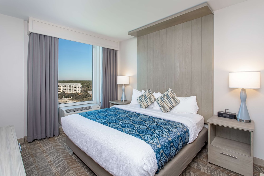 Best Western Premier The Tides 8/45