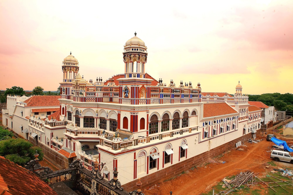 Chidambara Vilas - A Luxury Heritage Resort 2/25